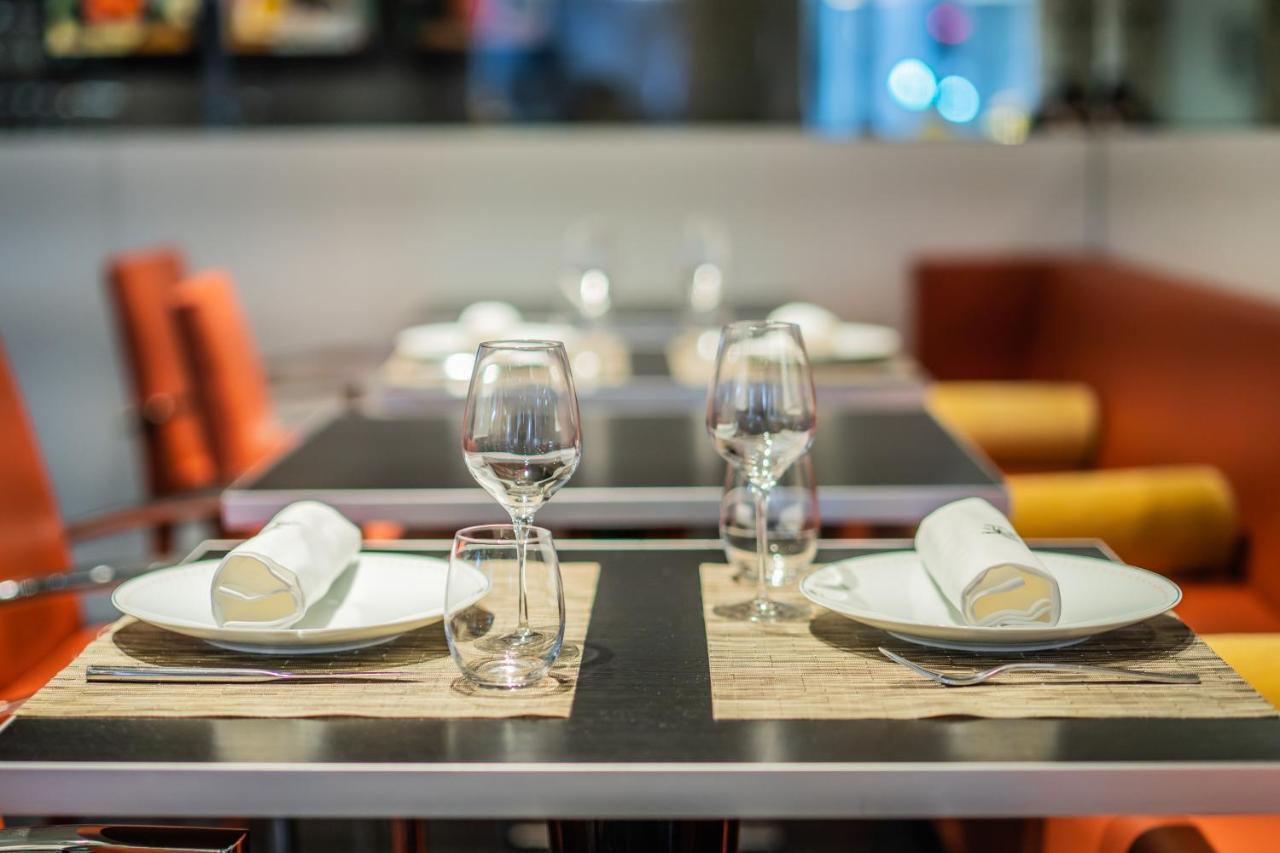 Hotel Le Royal Lyon - Mgallery Exterior foto A place setting